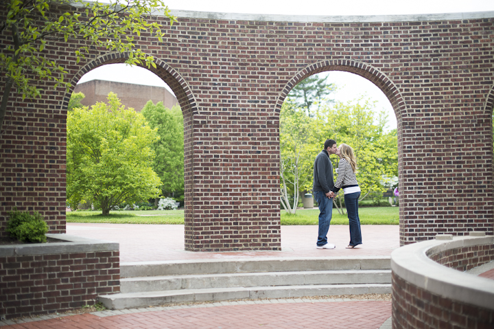 Delaware Kissing Arch