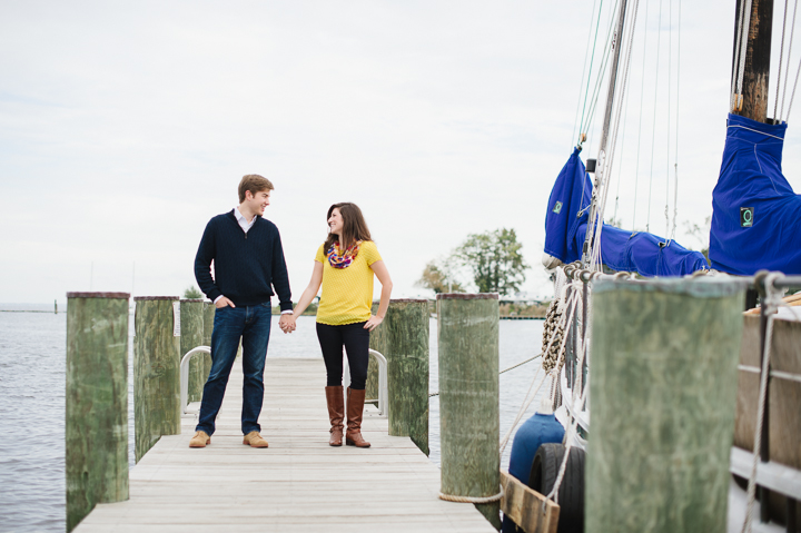 Annapolis Engagement Pictures by Maryland Wedding Photographer: Natalie Franke Photography