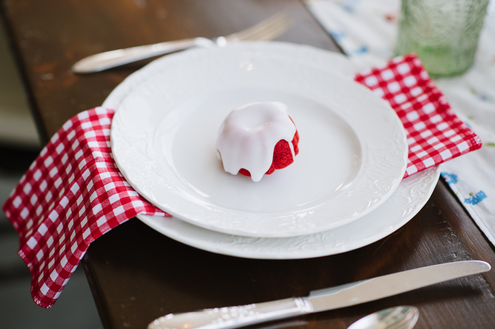 Red Velvet Bunt Cake with an Americana Theme - Natalie Franke Photography at the Kent Manor Inn