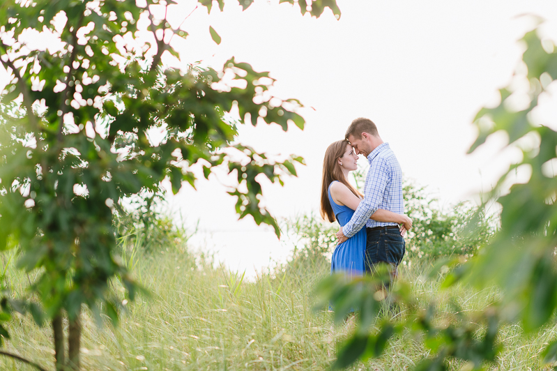 Eastern Shore Engagement Pictures - Terrapin Beach Park by Natalie Franke Photography