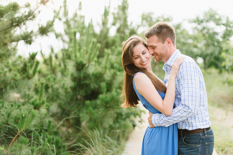 Eastern Shore Engagement Pictures - Terrapin Beach Park by Natalie Franke Photography