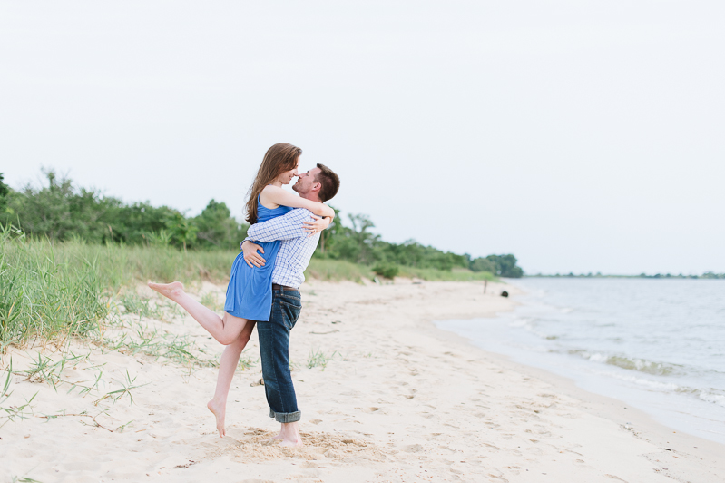 Eastern Shore Engagement Pictures - Terrapin Beach Park by Natalie Franke Photography