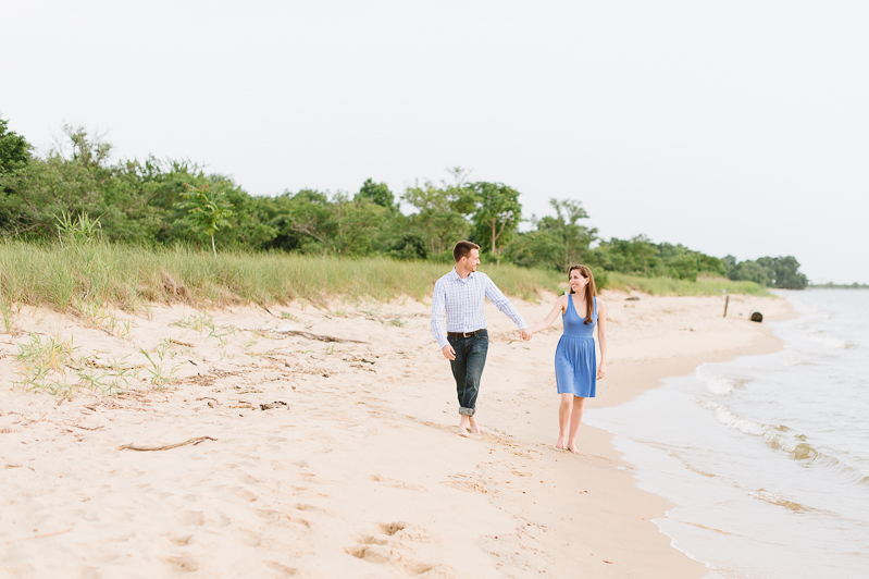 Eastern Shore Engagement Pictures - Terrapin Beach Park by Natalie Franke Photography