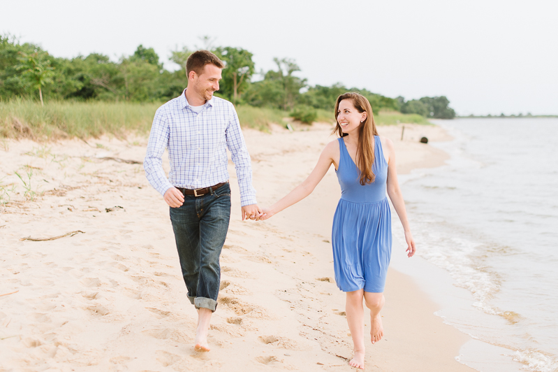 Eastern Shore Engagement Pictures - Terrapin Beach Park by Natalie Franke Photography