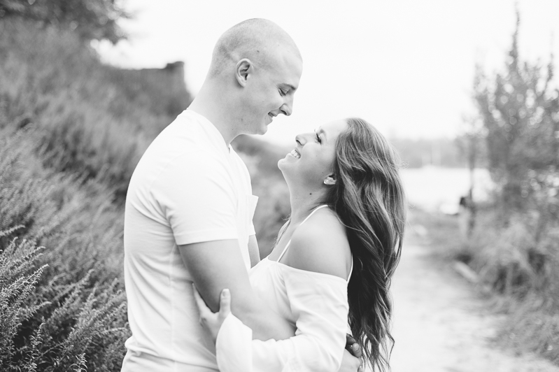 Downtown Annapolis Engagement Pictures - Natalie Franke Photography
