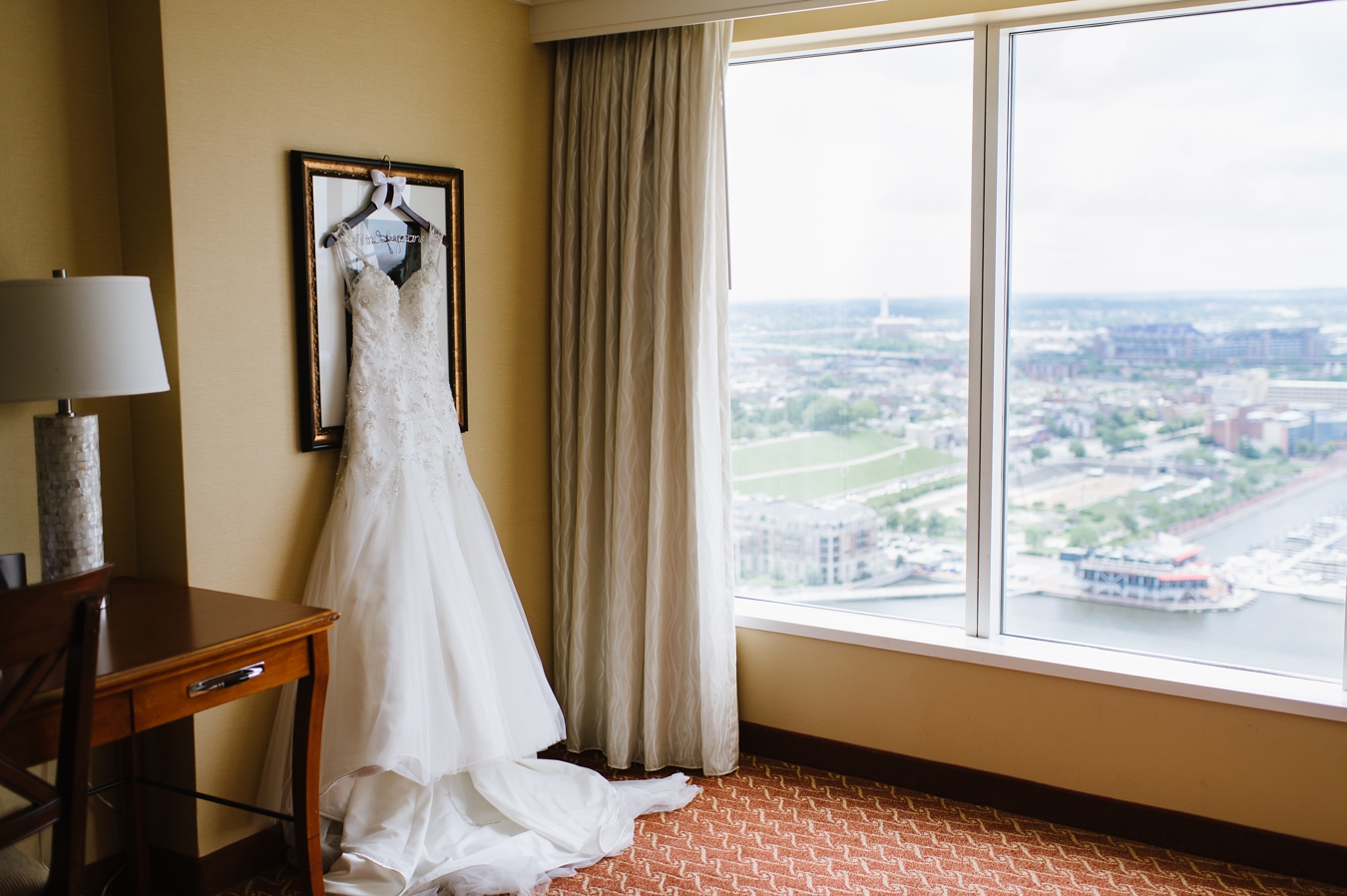 Baltimore Waterfront Marriott Wedding | Natalie Franke Photography