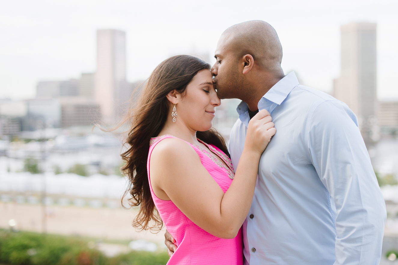 Federal-Hill-Engagement-Pictures-3