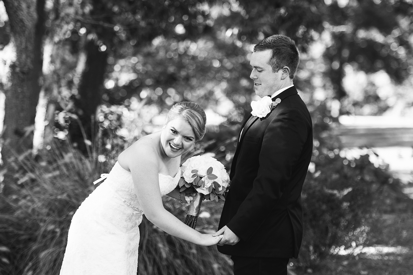 Autumn Wedding in St. Michaels at the Oaks Waterfront Inn