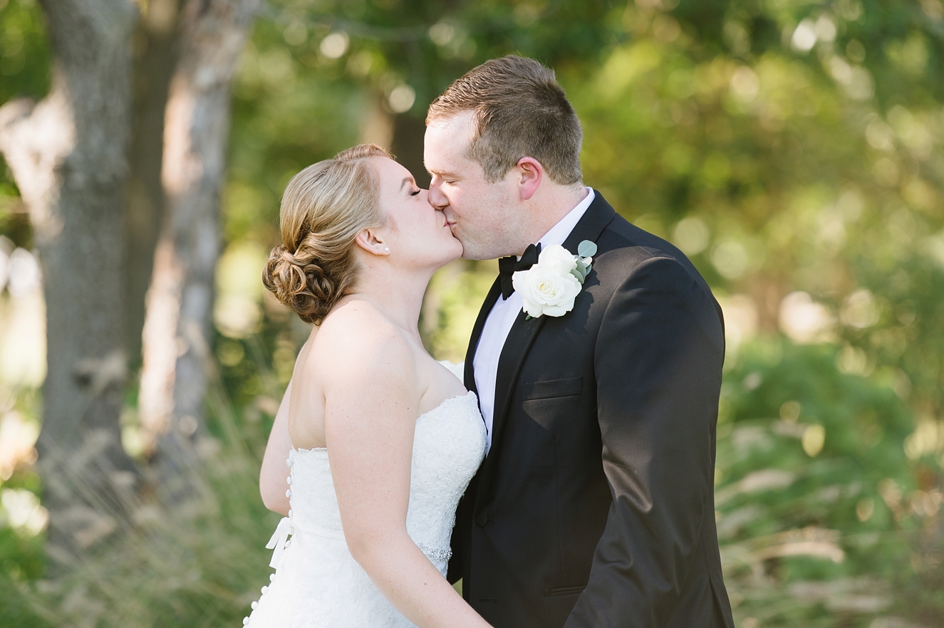 Autumn Wedding in St. Michaels at the Oaks Waterfront Inn