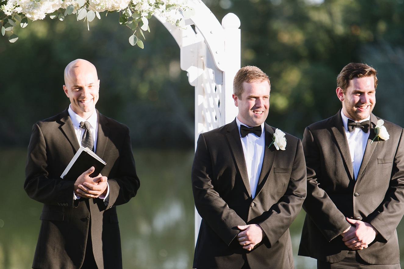 Autumn Wedding in St. Michaels at the Oaks Waterfront Inn