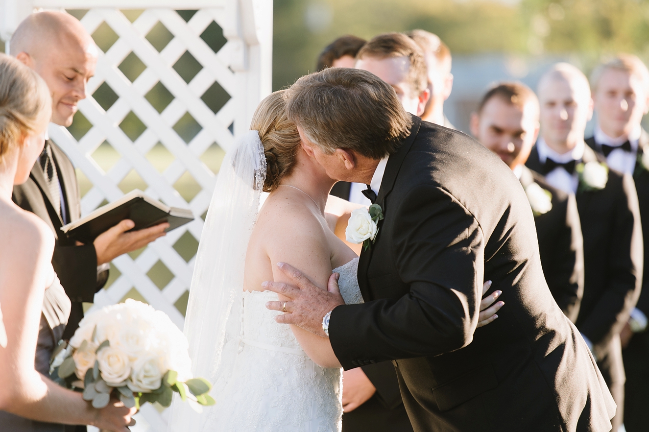 Autumn Wedding in St. Michaels at the Oaks Waterfront Inn