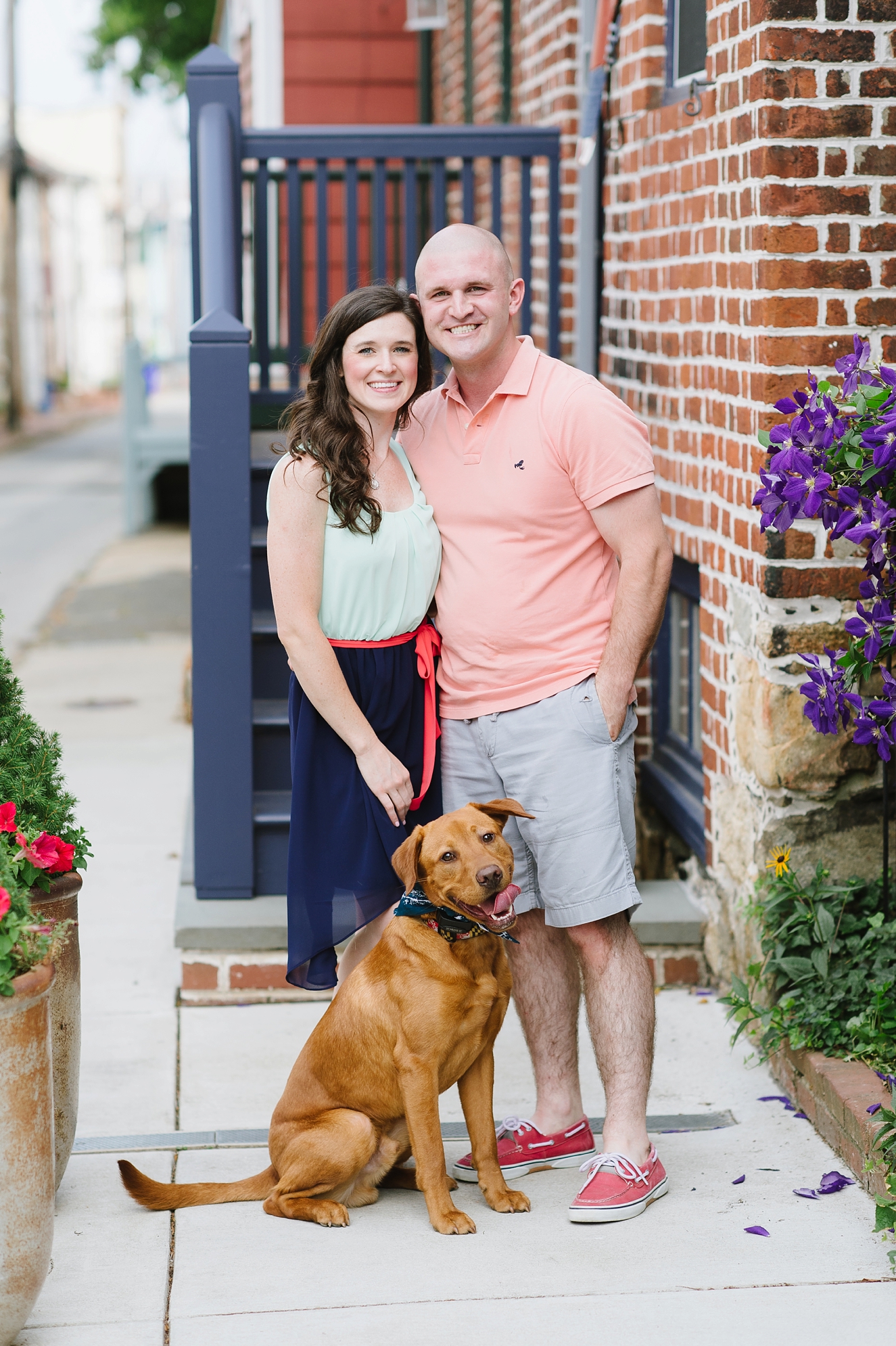 Red Lab and Annapolis Engagement Pictures with a cute dog! | Natalie Franke